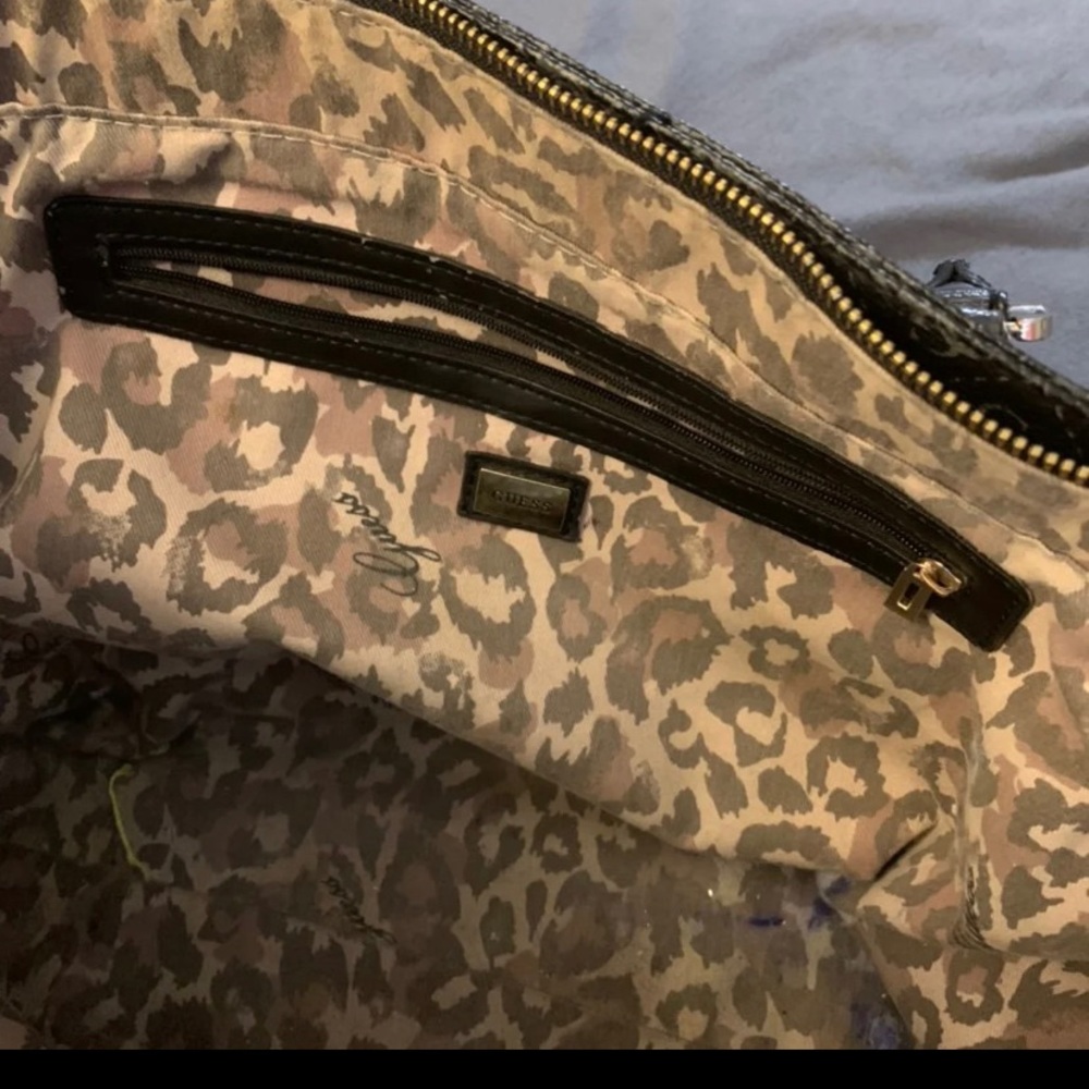 Guess Tote Bag - Picture 6 of 9
